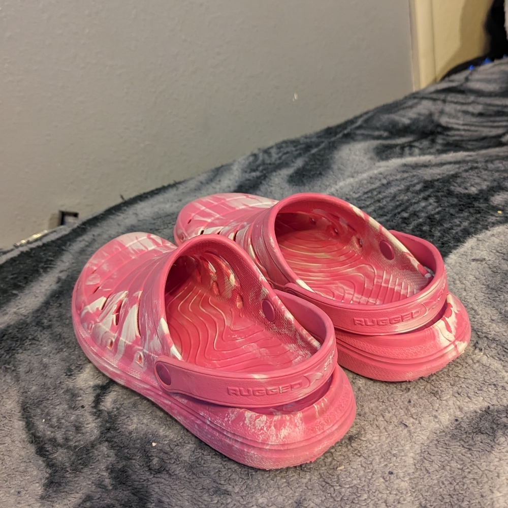 Walmart brand Crocs